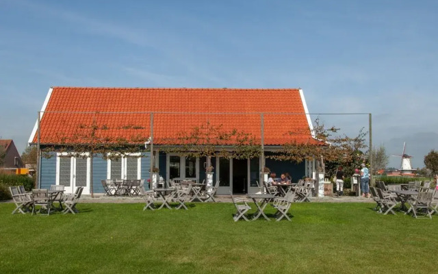 Romantic Studio With Garden