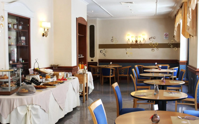 Phi Hotel Ambra