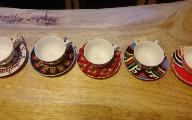 Coffee houses ethnic language