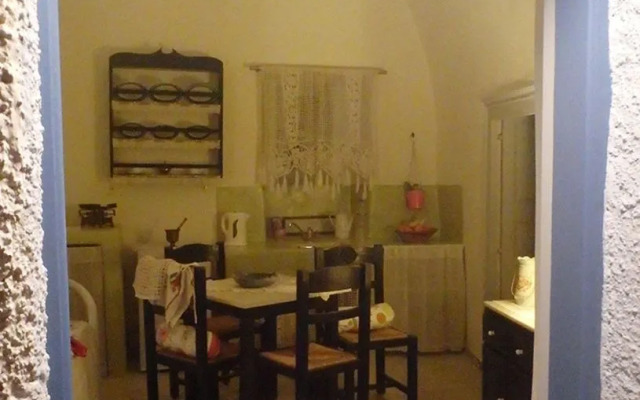Emmantina Houses