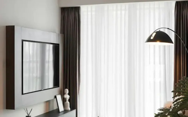 The Metropole The Galleria The Crest