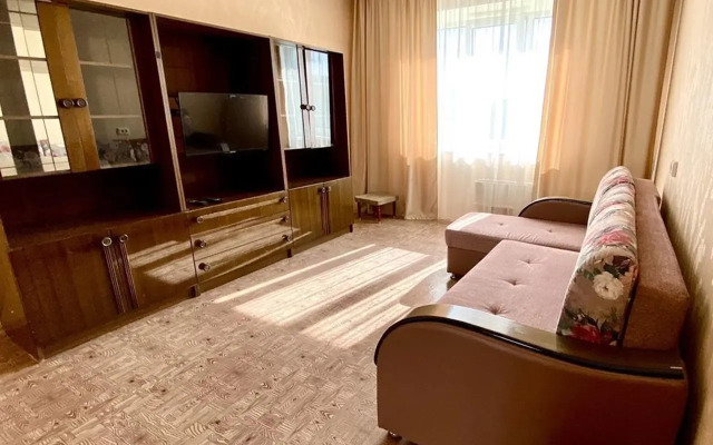 Апартаменты на проспекте Врача Сурова 24