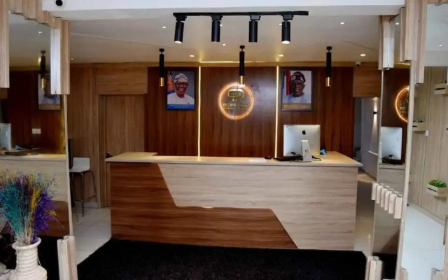 Hotel Padelia and Apartment