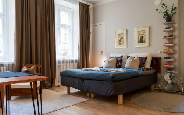 FREDA - Relaxing downtown studio