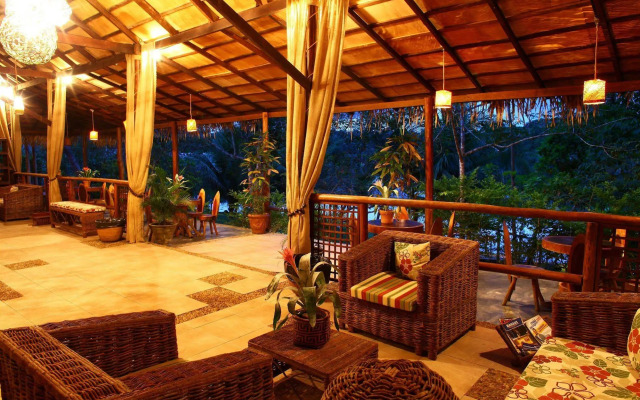 Amazon EcoPark Jungle Lodge