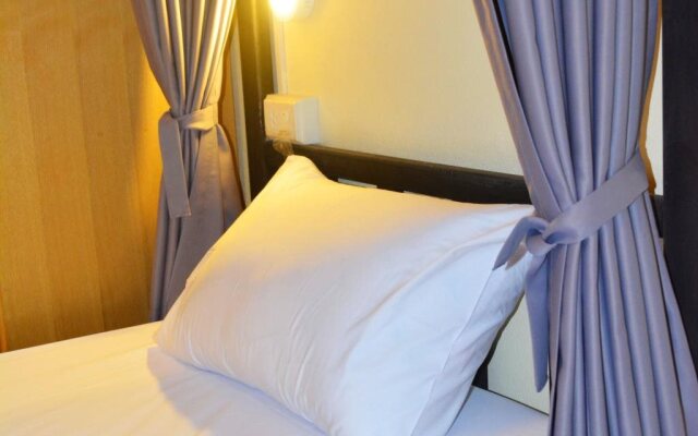 Chang Hostel