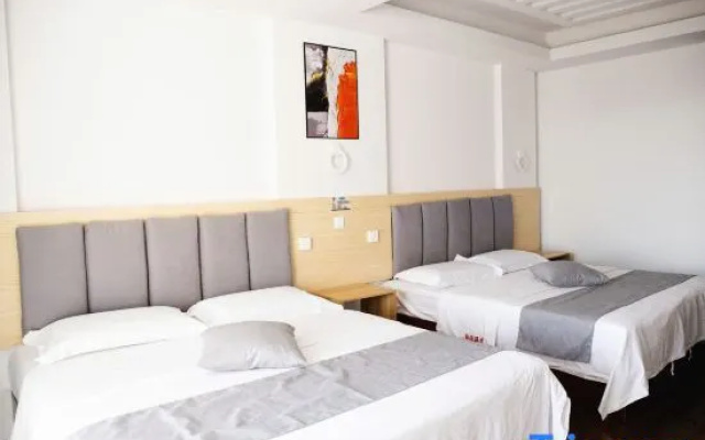 Jinchengyuan Hotel (Star Night Market)