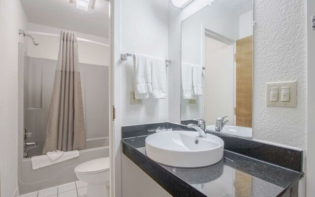 Red Roof Inn Greencastle South – Cloverdale