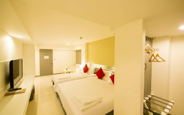 Myhotel CMYK Ratchada