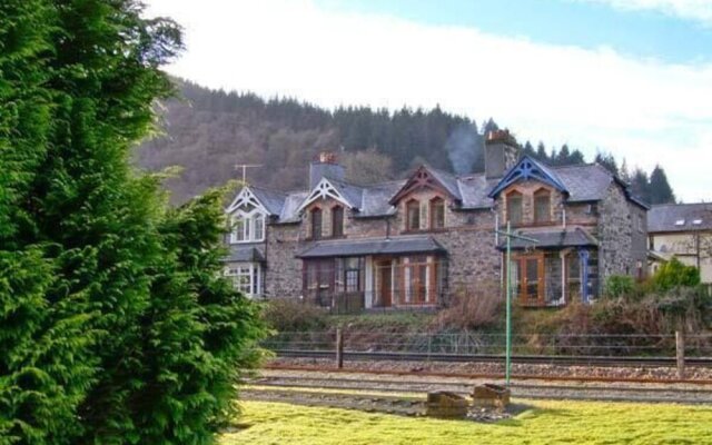 3 Railway Cottages