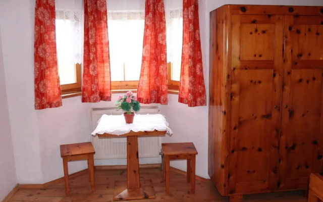 Cozy Chalet in Bruck am Ziller With Private Terrace