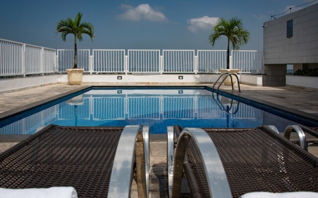 Hotel Adrianópolis All Suites