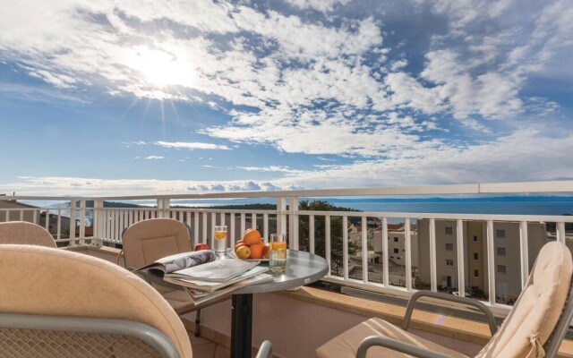 Awesome Home in Makarska With Wifi and 1 Bedrooms