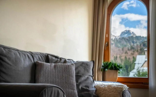 Willa i Domki Pod Reglami