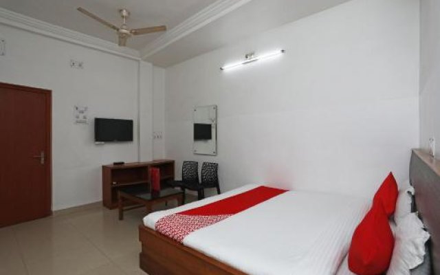 Oyo 28095 Hotel Yuvraj