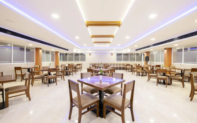 Sunstar Residency & Food Plaza Pala