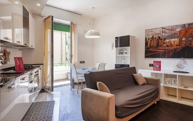 Sturla Apartment With Balcony by Wonderful Italy