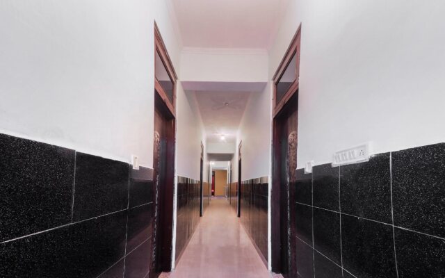 Hotel Hans By OYO Rooms