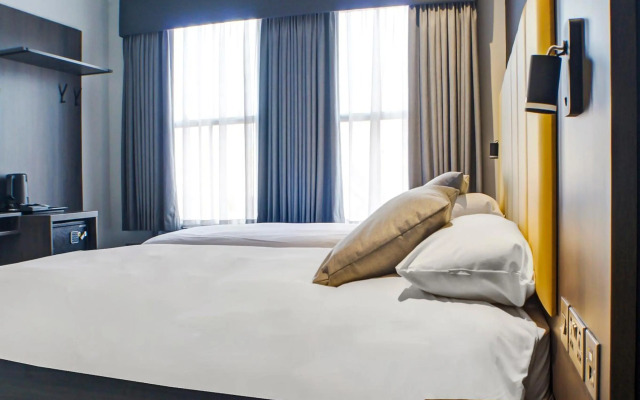 OYO Tamworth Arms Boutique Pub & Hotel