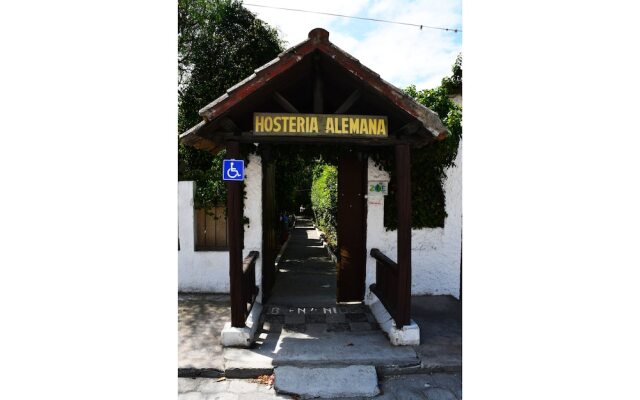 Hostería Alemana Mitad Del Mundo Ecuador