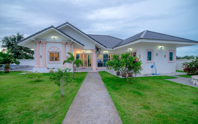 Baan Lake Hill Party Pool Villa