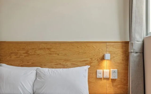 Ezequiel Montes By Homirent