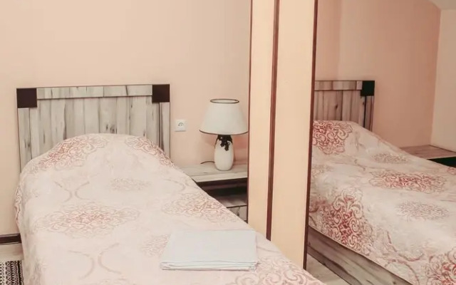 Navnihol Gold Hotel