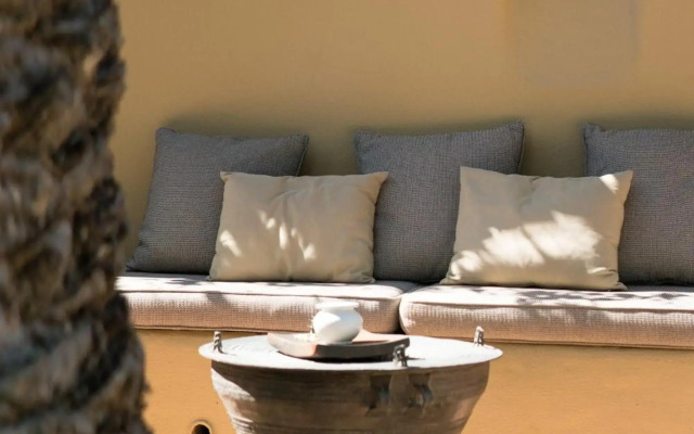Vila Joya Home, Restaurant & Spa