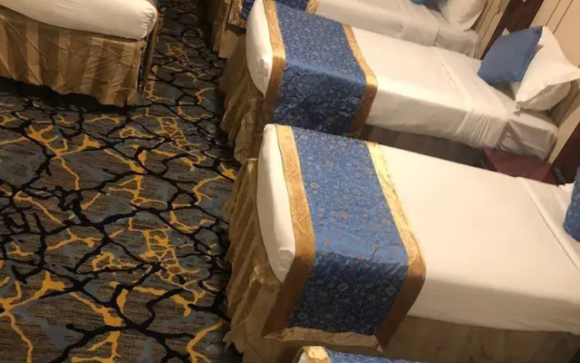Manar Al Iman Hotel
