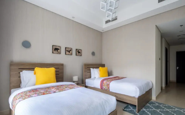 Lavish 3BR With Study in Downtown Dubai