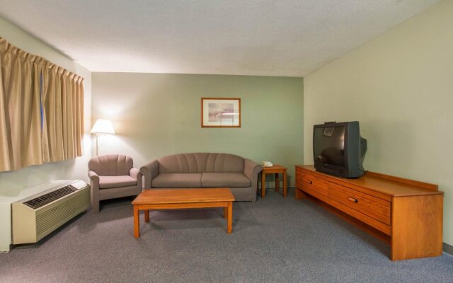 Travelodge by Wyndham Cranbrook