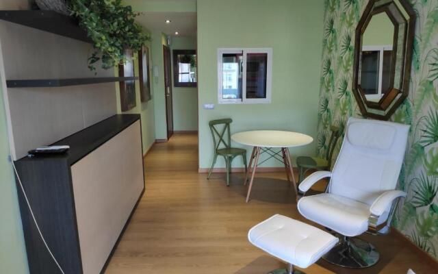 Cozy studio overlooking Pedro Zerolo Square