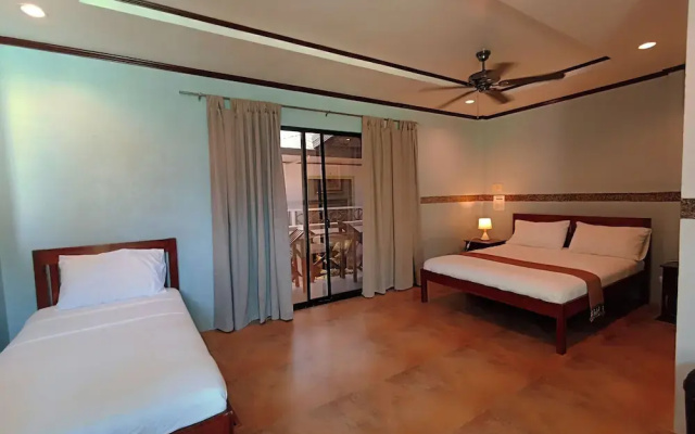Hotel Oasis Port Barton