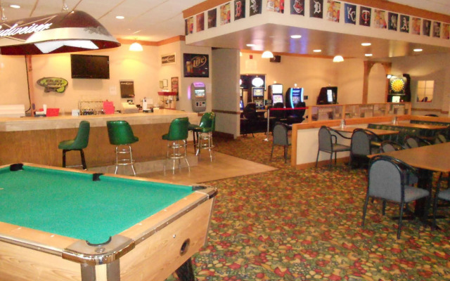 Travelodge Peoria Hotel and CO