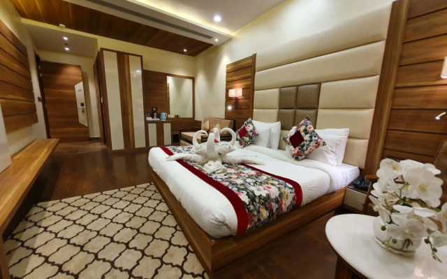 Hotel Makhan Residency