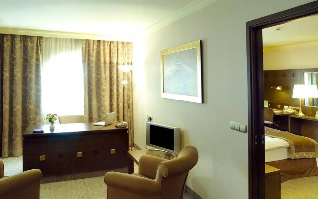Holiday Inn Athens Attica Av. Airport West by IHG