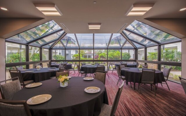 Courtyard Lincroft Red Bank