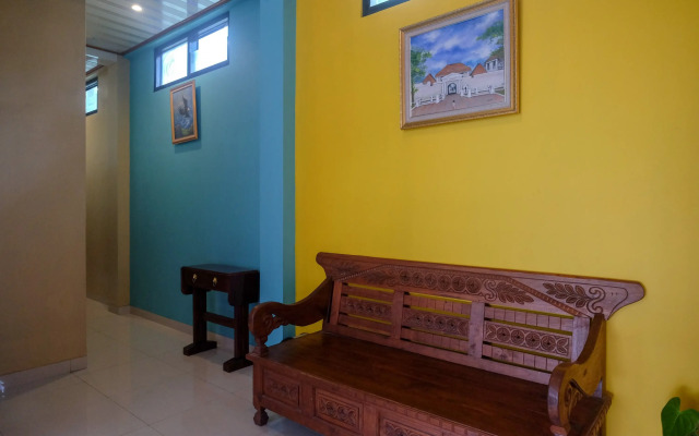 Sans Hotel Kumbang Yogyakarta by RedDoorz