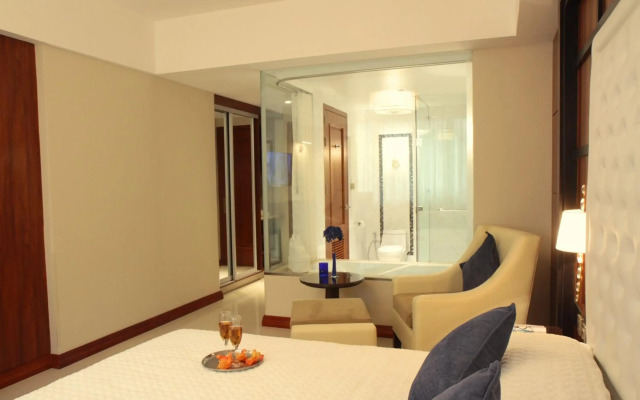 Central Park Tower Resort