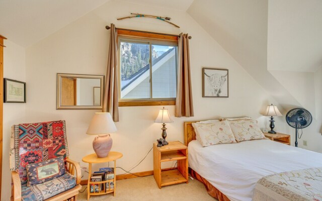 Spacious Ouray Townhome - Walk to Hot Springs!