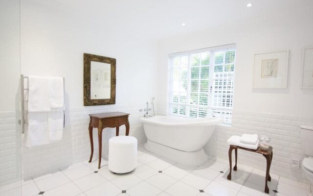 The Andros Deluxe Boutique Hotel