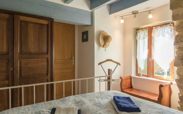 Farmhouse With Private Pool, Large Garden and Playground