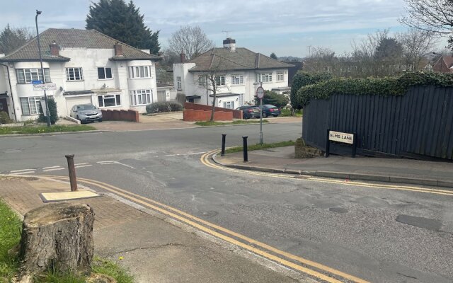 Great 5-bed Wembley Home 25min From Central London