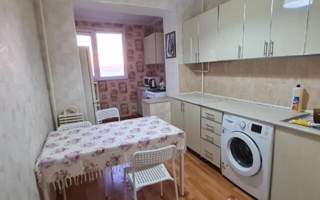 Apartamenty v tsentre vozle naberezhnoj