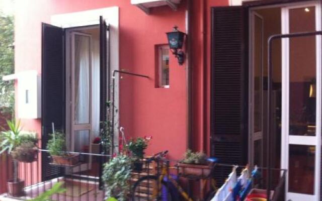 Alle Porte del Colosseo