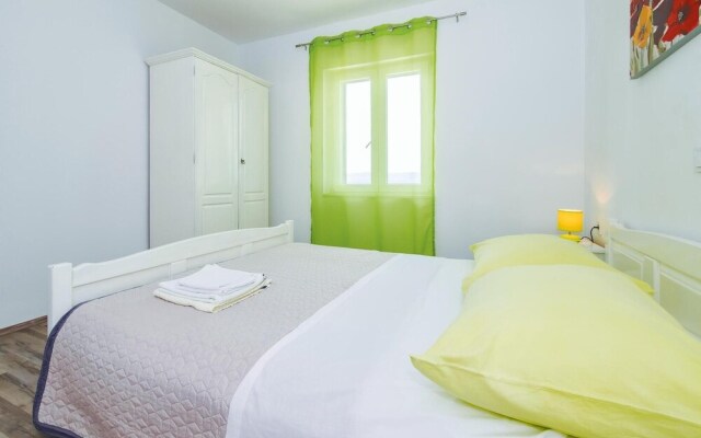 Awesome Home in Stanici with WiFi, 3 Bedrooms & Hot Tub