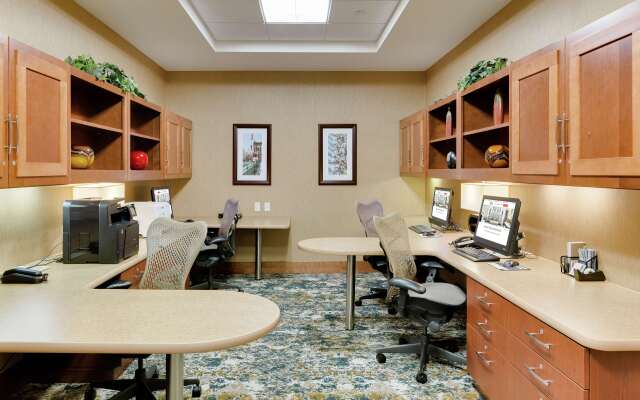 Hilton Garden Inn Milwaukee Airport