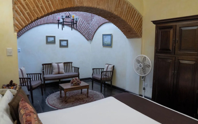 Casa Noble Hotel