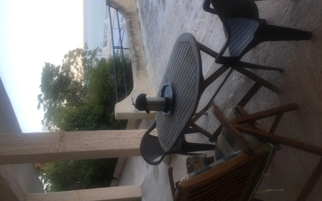 Daskalio Resort Adamis