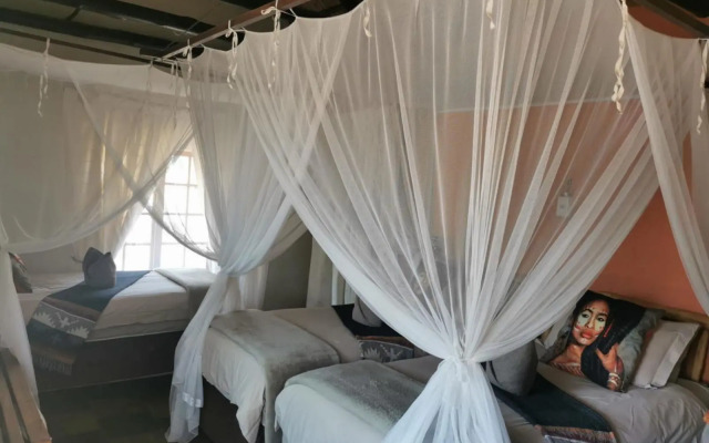 Thornhill Safari Lodge